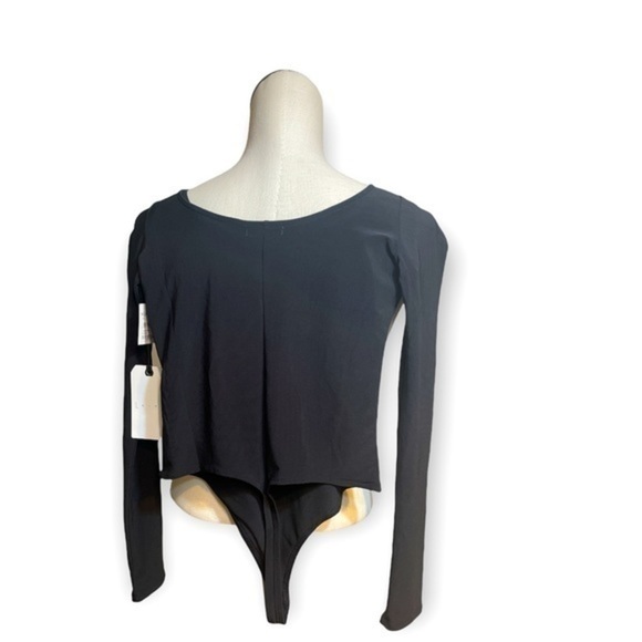 Leith double scoop neck black bodysuit long sleeve Sz S NWT - Picture 2 of 8